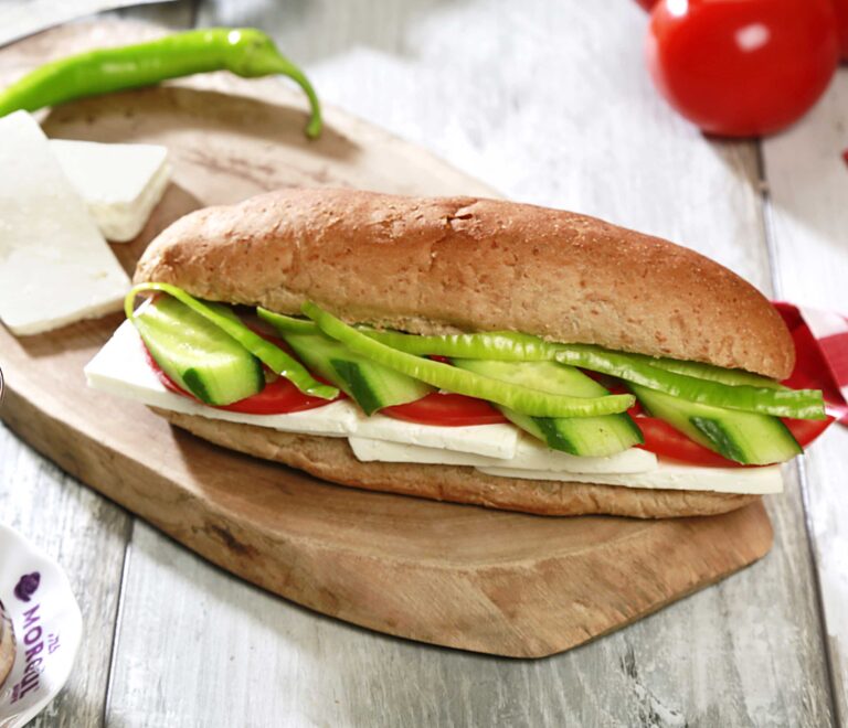 Beyaz Peynirli Sandviç